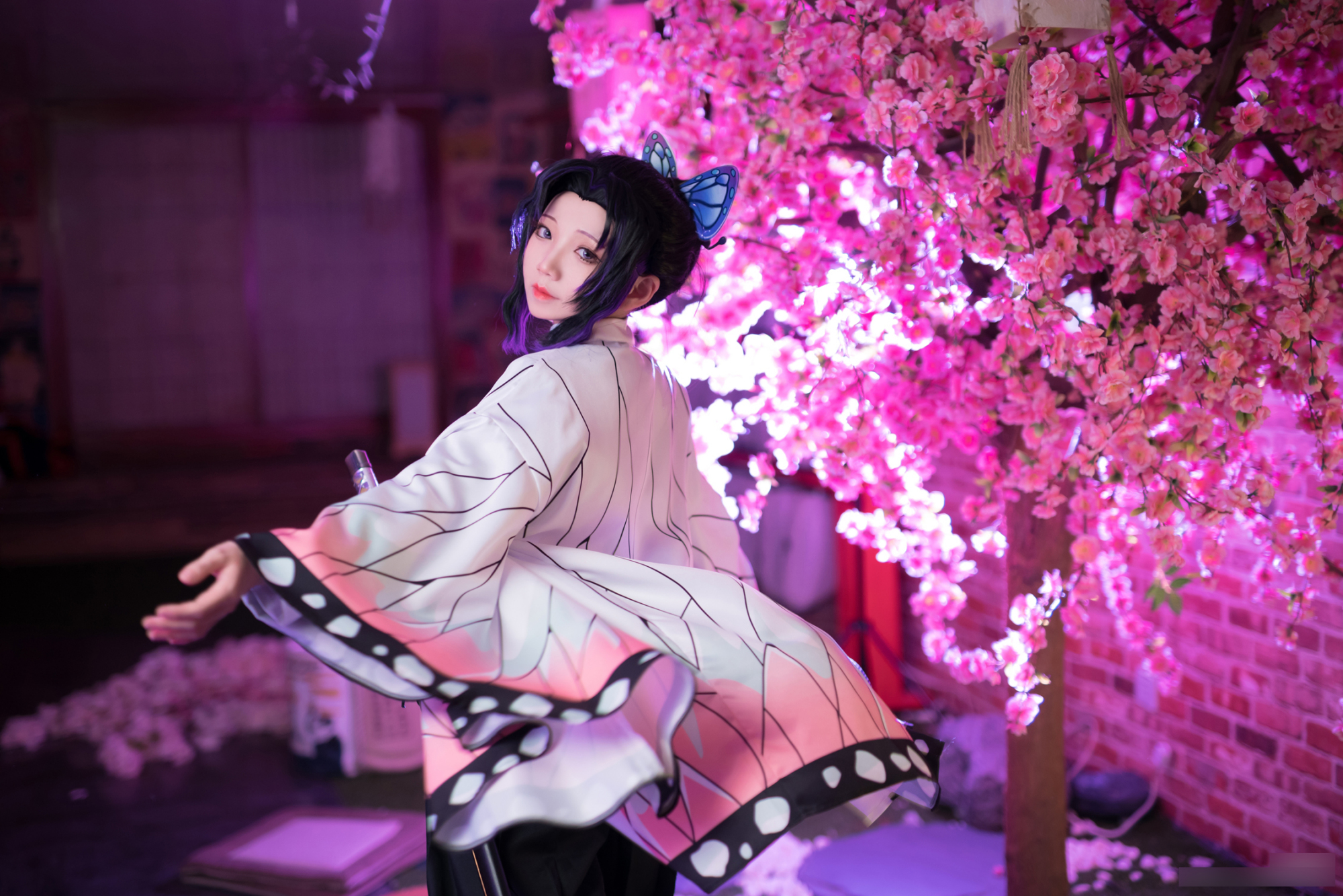 国人coser扮演的《鬼灭之刃》角色蝴蝶忍!还原度相当不错!