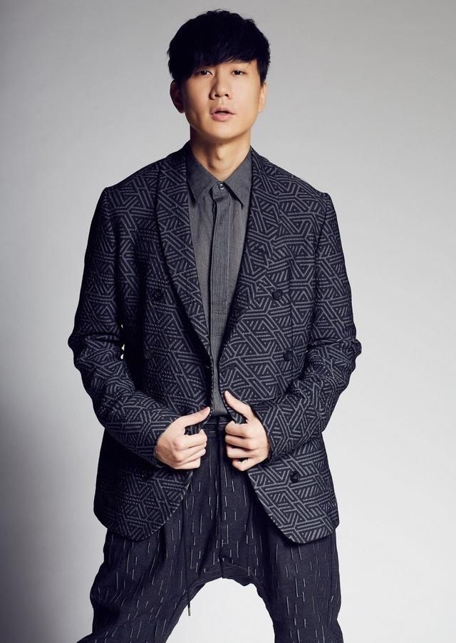 韩红斥山寨版林俊杰:太无耻了,欺人太甚!网友:为韩红点赞!