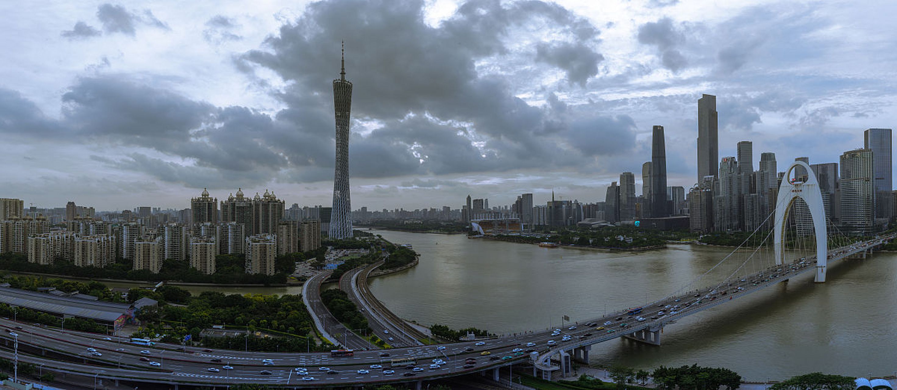 美丽的广州塔,又称小蛮腰!