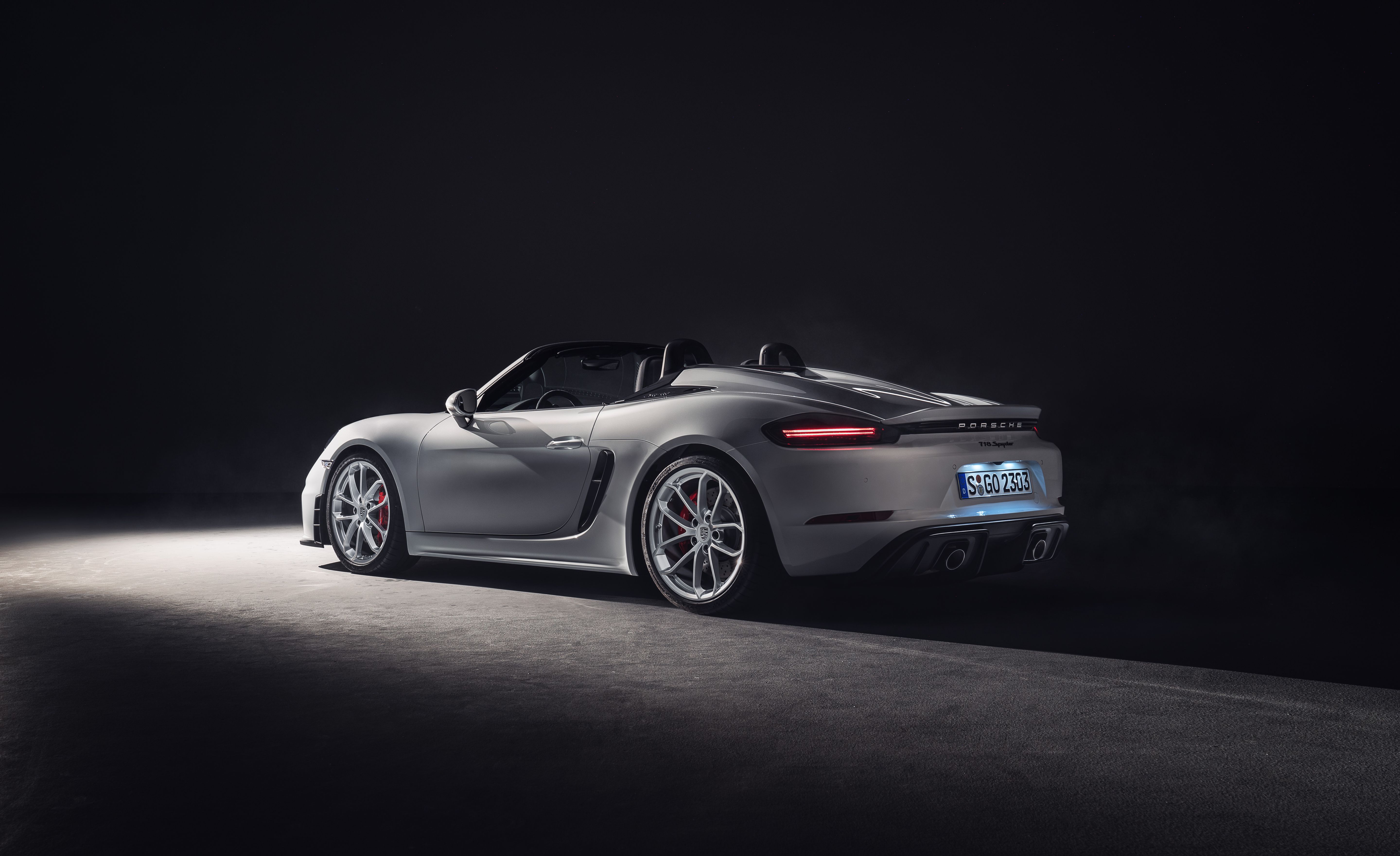 回归水平对置6缸阵营的不止718 cayman gt4