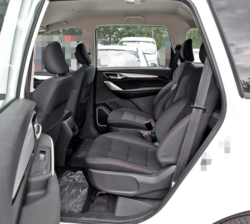 设计风格非常新颖的瑞风r3,给人一种高级感!