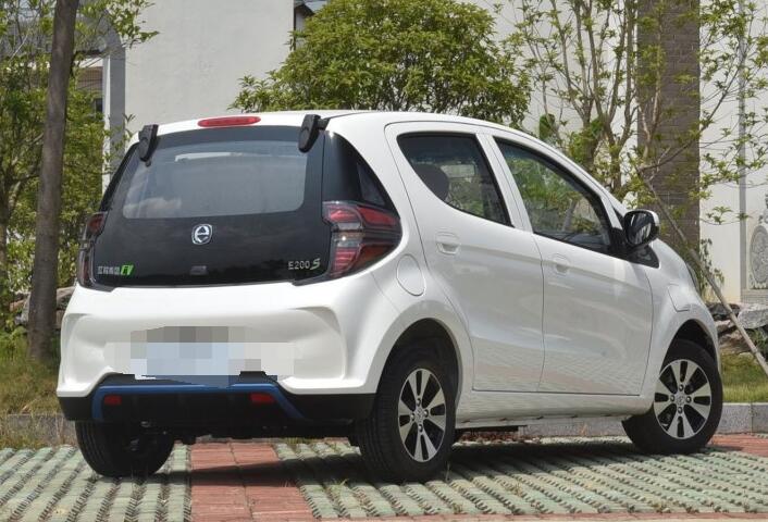 江铃集团新能源-江铃e200n,大气的外观是这一款车的亮点,外观大气