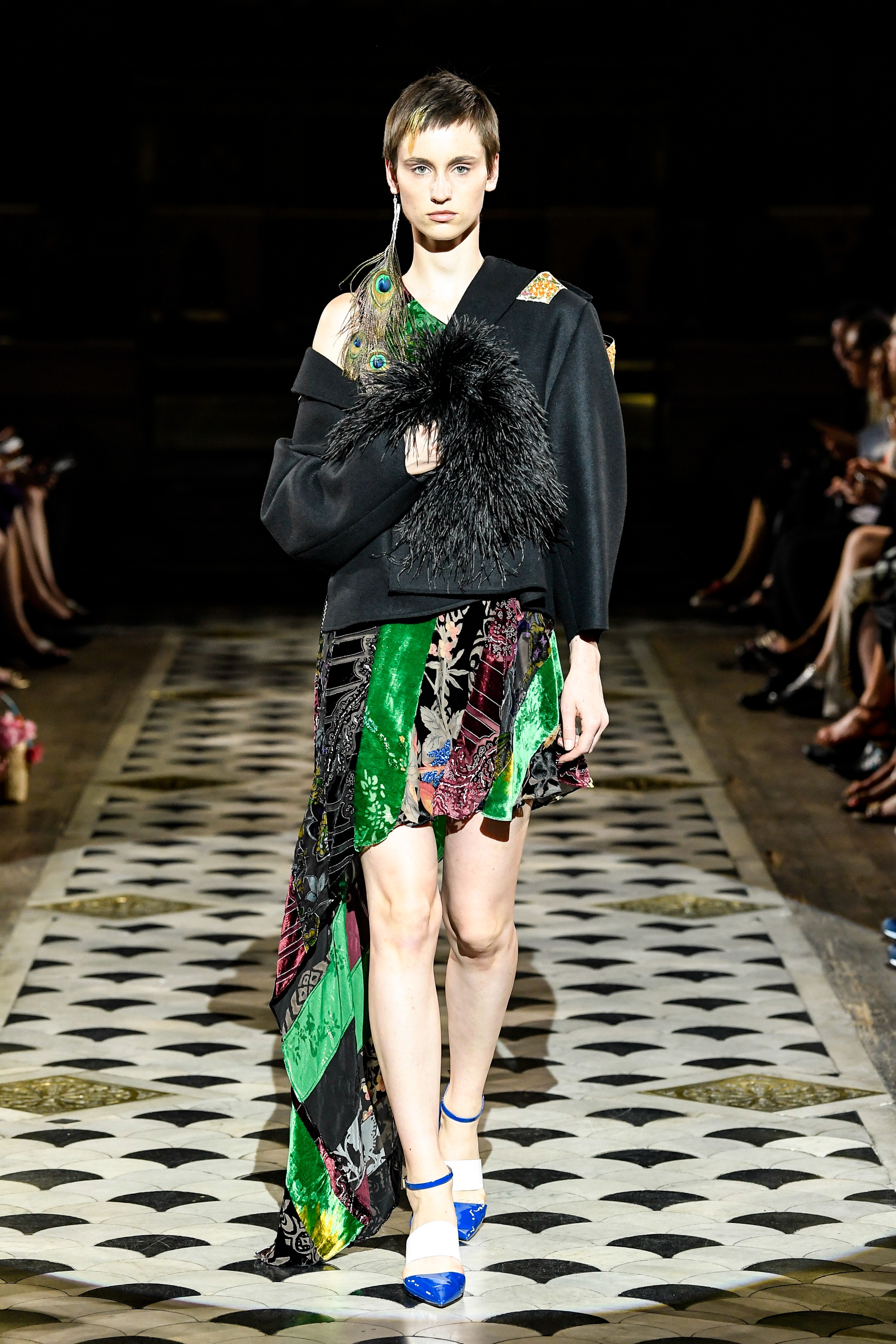 liu chao:只能用于欣赏的异国风情高定婚纱礼服系列19