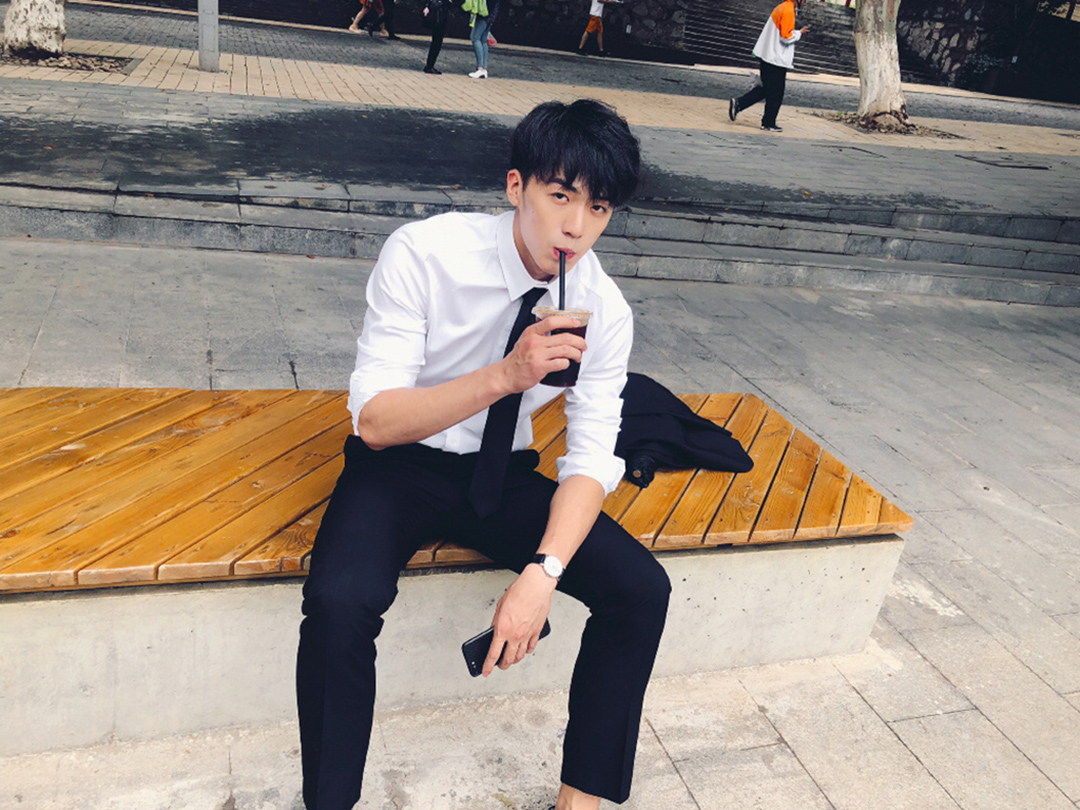 一米八大高个的南艺校草,成了多少粉丝心目中的理想型