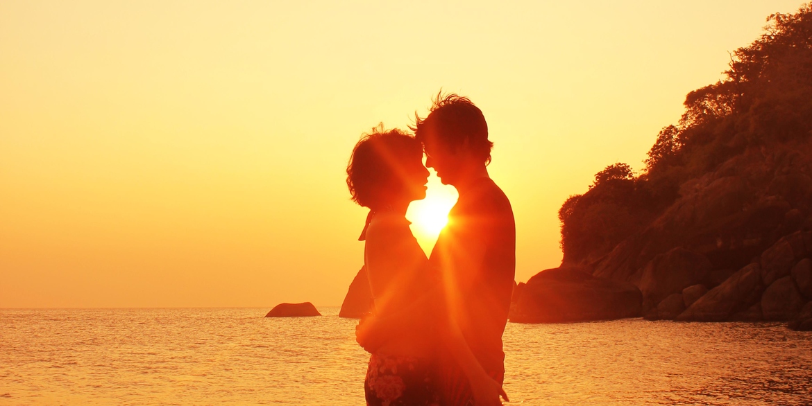 男人真正爱一个女人时,会是什么样子呢?心里眼里全是你的影子