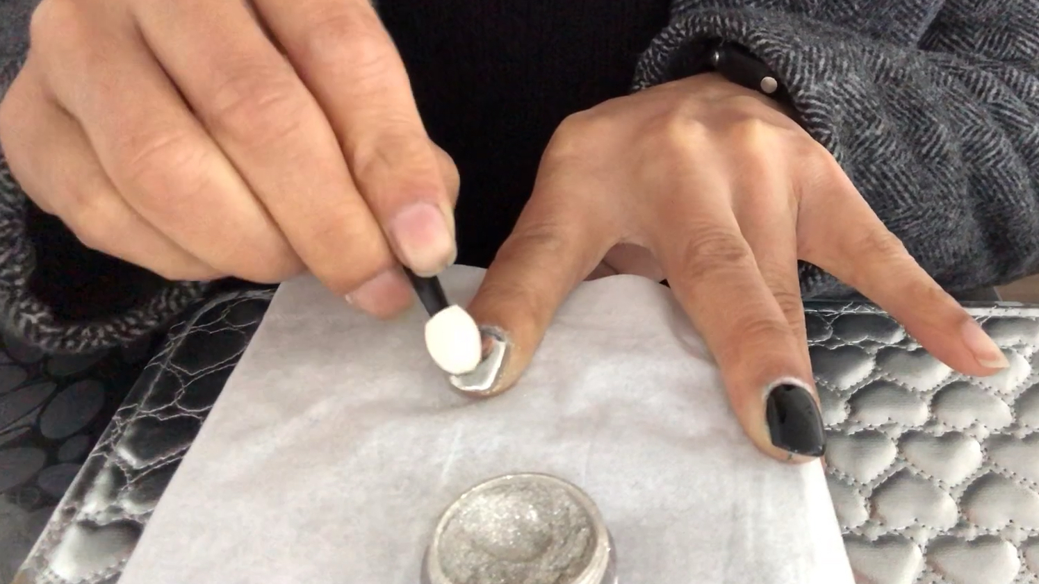 美甲魔镜粉操作步骤,神仙粉,极光粉,孔雀粉都可以这些做