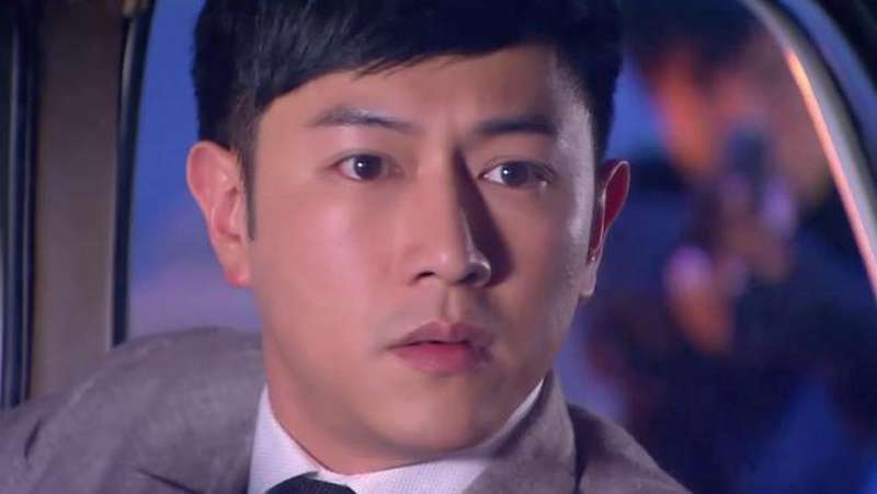 烽火佳人:青萍第一次见到黎绍峰时就爱上了他