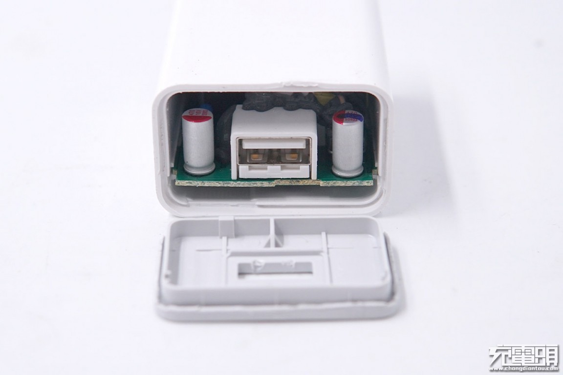 拆解报告:mi小米18w qc3.0快充充电器mdy-10-ed