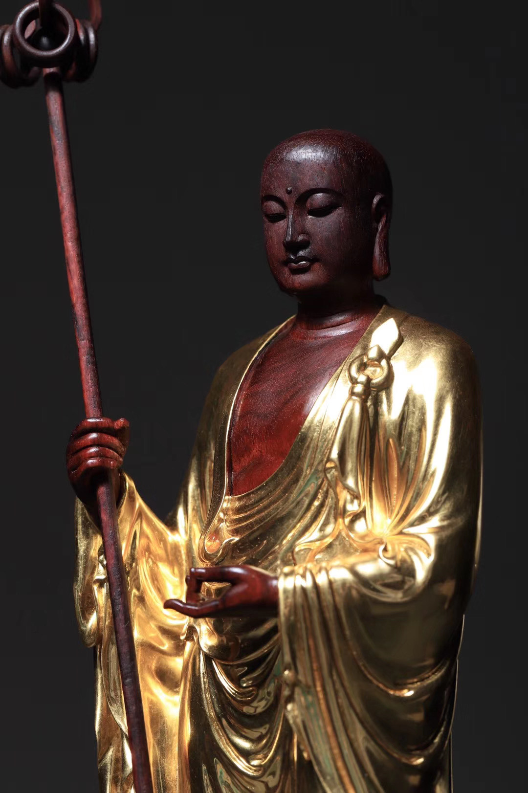 小叶紫檀贴金,地藏王菩萨