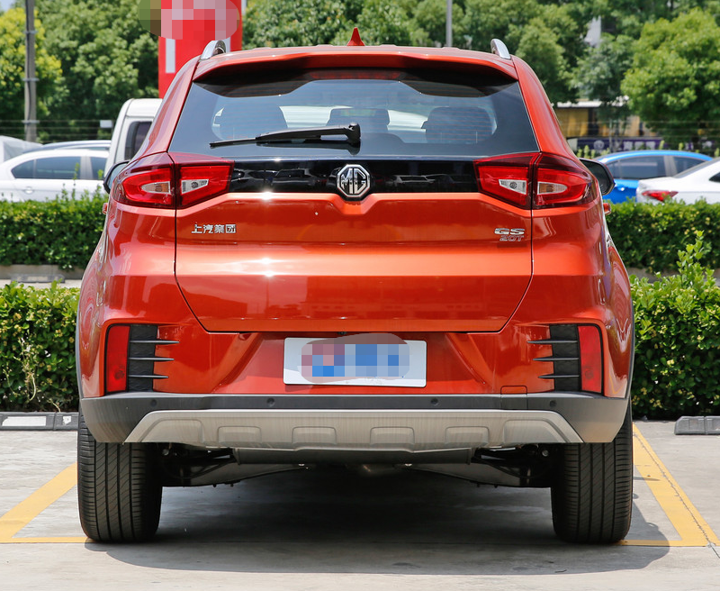 名爵gs时尚的外观设计,颜值极靠前,非常实用