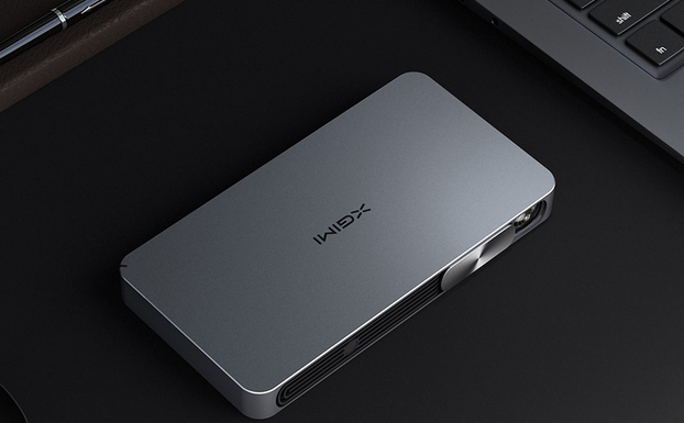 外观高端时尚,颜值高,极米无屏电视new z4 air