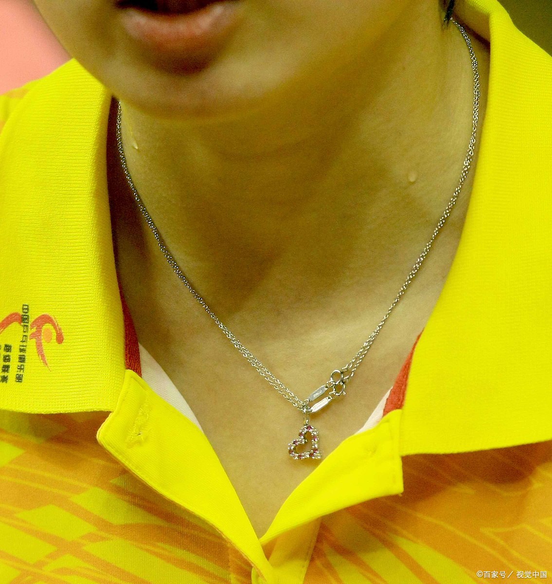 丢了很久的项链,竟然出现在老公侄女脖子上?