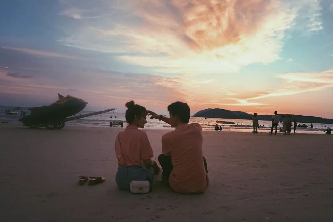 爱情呀,永远隐藏着那么多的奇迹!