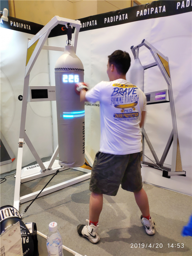 健身黑科技带动消费升级,padipata智能沙袋成都健身展销量喜人