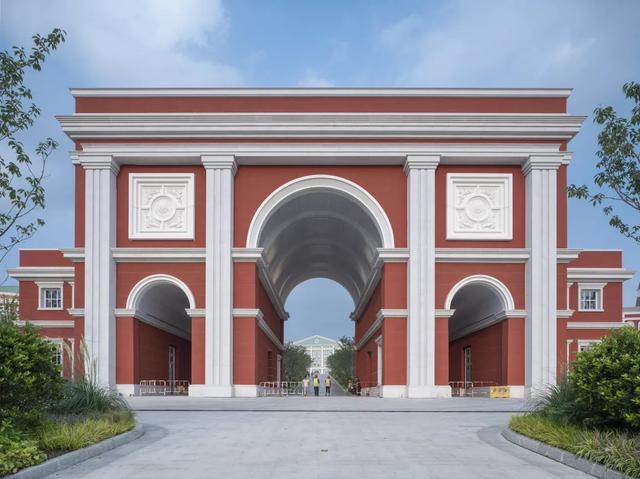 华为苏州企业业务总部,建筑形如"克里姆林宫"