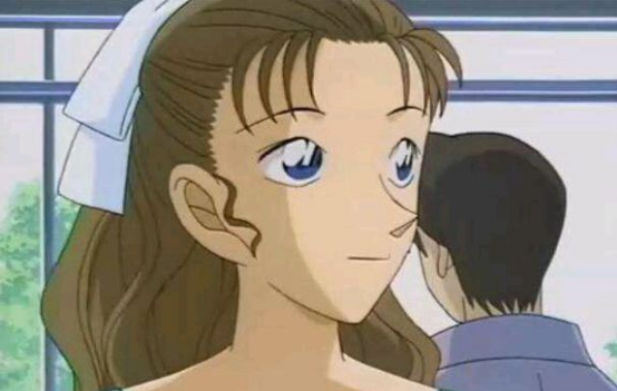 因向医生仁野保索要遮口费被父亲小田切敏郎亲手逮捕.