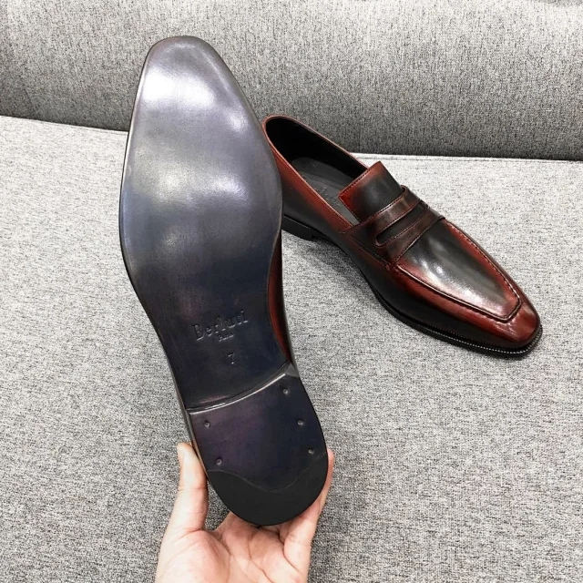 伯尔鲁帝"褐色王"皮鞋