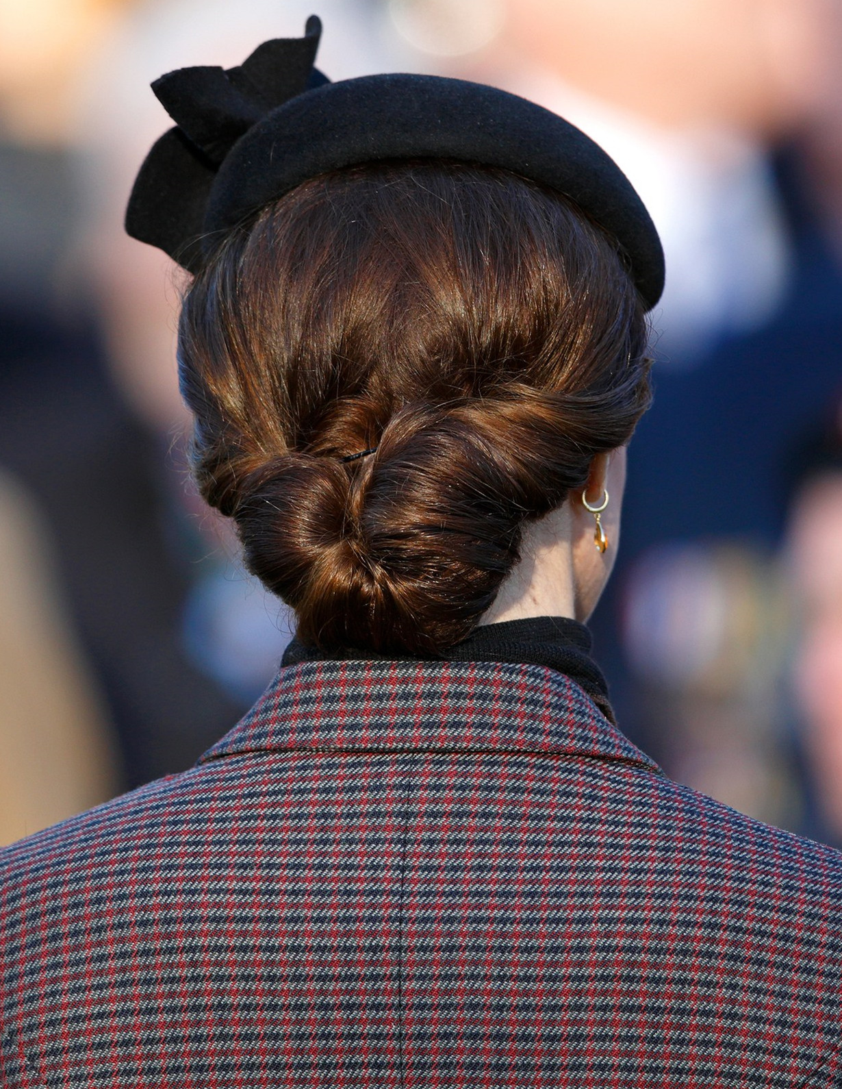 凯特王妃盘发好美:低发髻都能被她玩出好几种花样