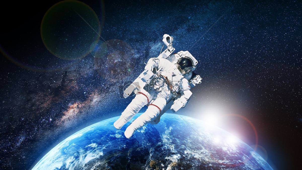 我国第一位登上太空的宇航员,如今在做什么?看完竖起大拇指