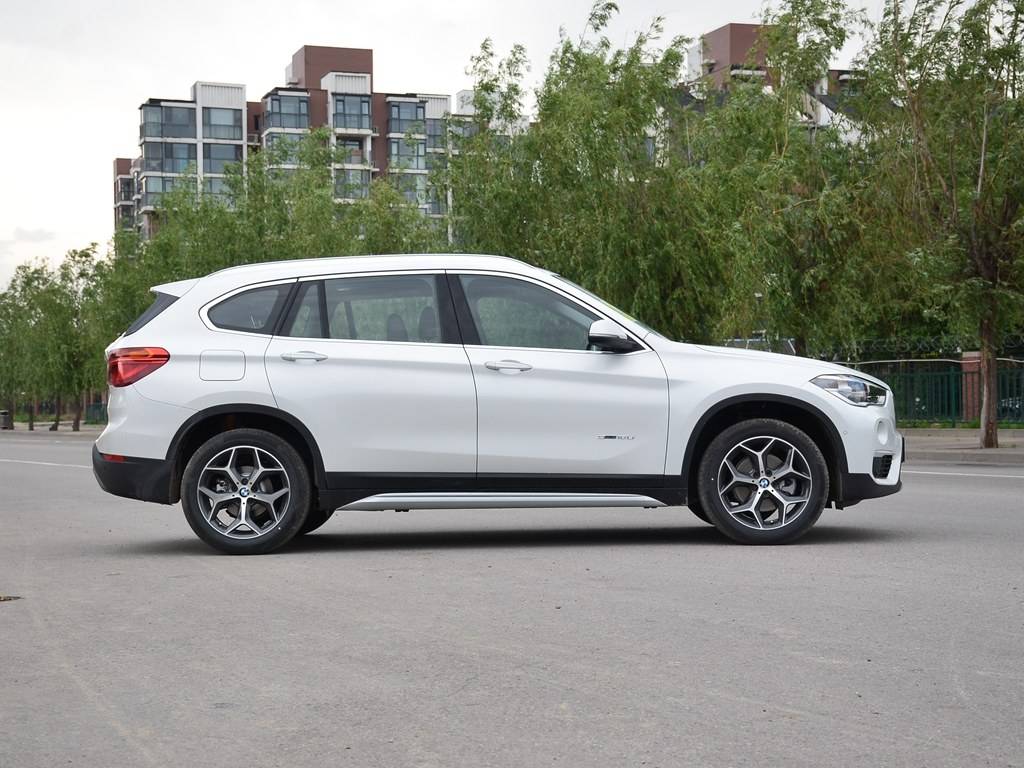 27万入手三缸宝马x1,值不值?入手一周后,优缺点暴露无遗