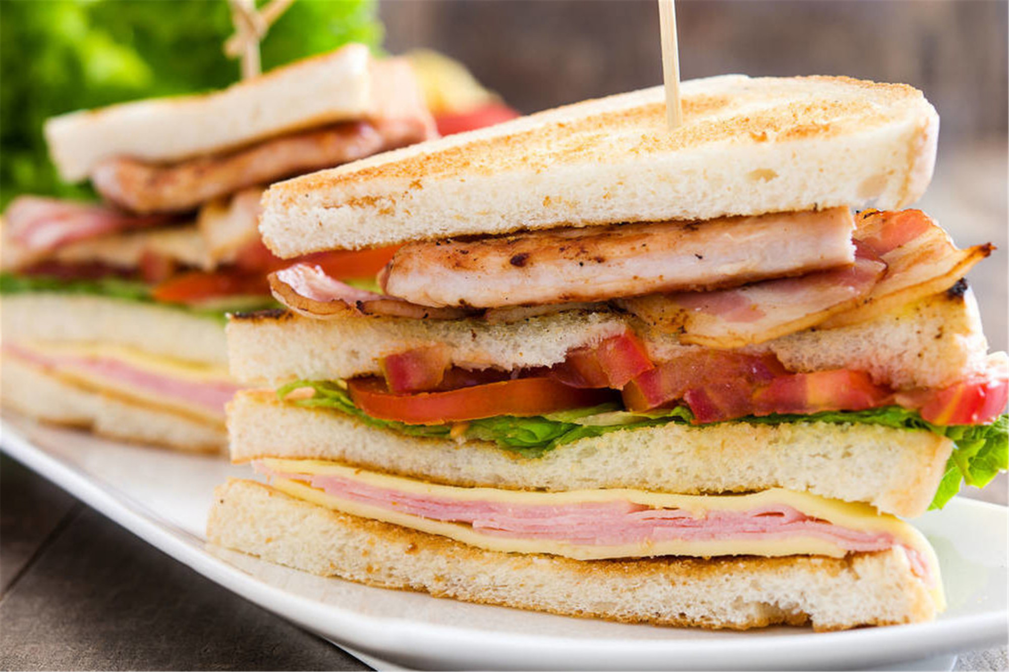 看了美国人的一日三餐,原来长得人高马大是有原因的,营养太剩了