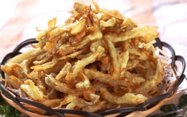 好吃简单的椒盐平菇,只要你吃一次,就会欲罢不能