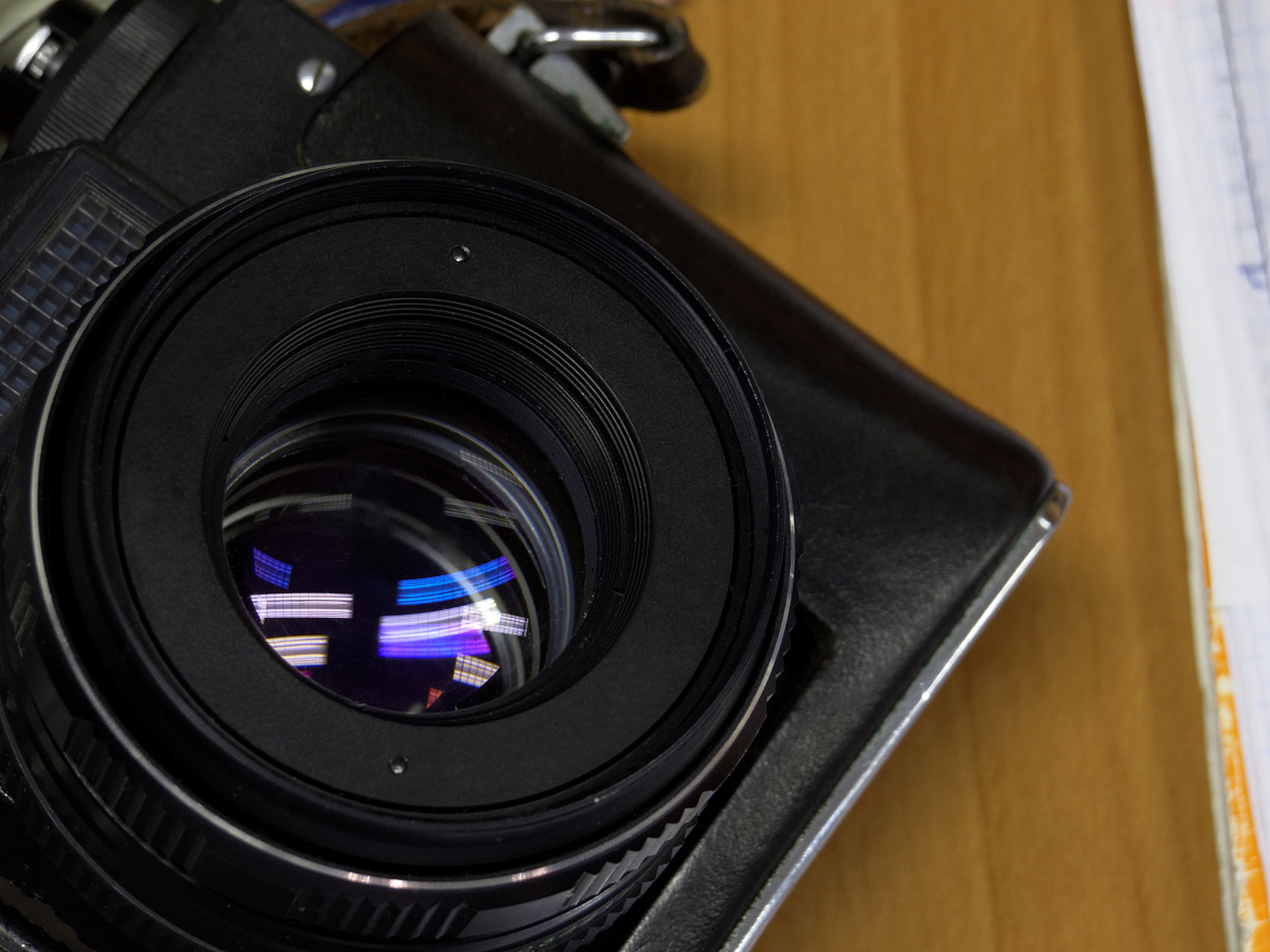 富士gfx 100s,独特方形外观设计的中画幅无反相机,具备高像素,高画质