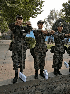 新兵想拥有八块腹肌吗?这个新训营一对一教你6招