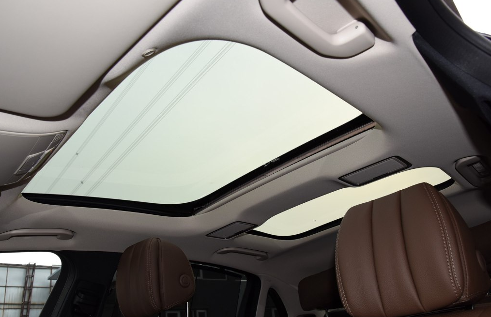 对奔驰e级e300l运动豪华型的品析与欣赏