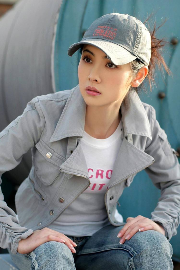 上戏毕业的内地女演员杨明娜
