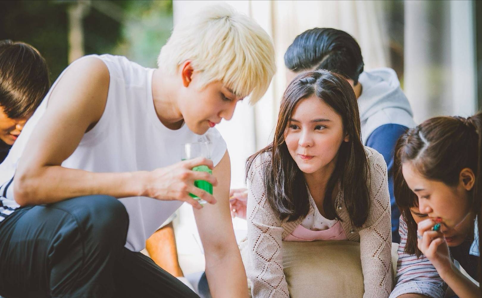 中国电影版《一吻定情》上映,哪一版更能戳中你的少女心?