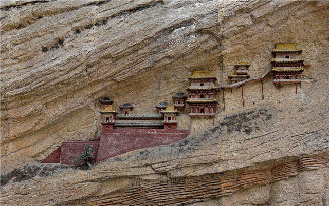 中国最恐怖的寺庙,整座寺庙离地60米,悬空在半空中