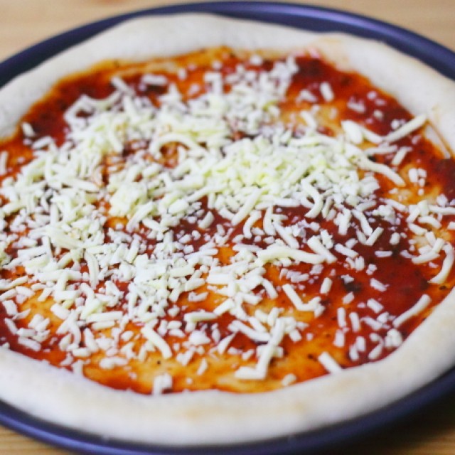 至尊牛肉披萨,底脆鲜香,自己做的料超足的,超棒的下午茶做法