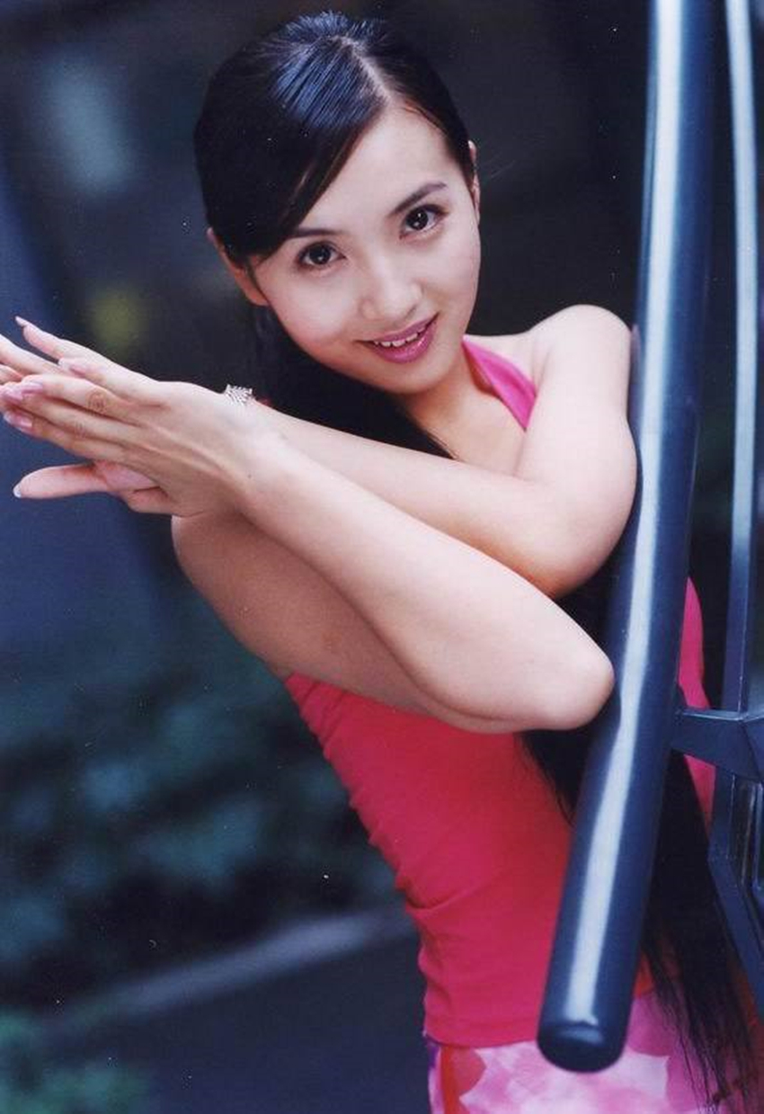 陈好用自己扎实的表演,将这些不同年代不同背景的人物,诠释得令人不忘