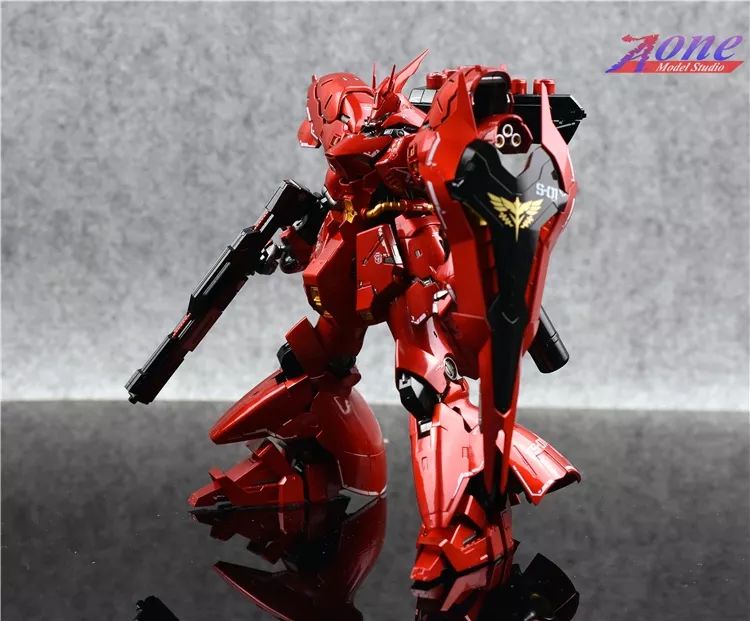 佳作:红白双色沙扎比,双份范例!高达模型