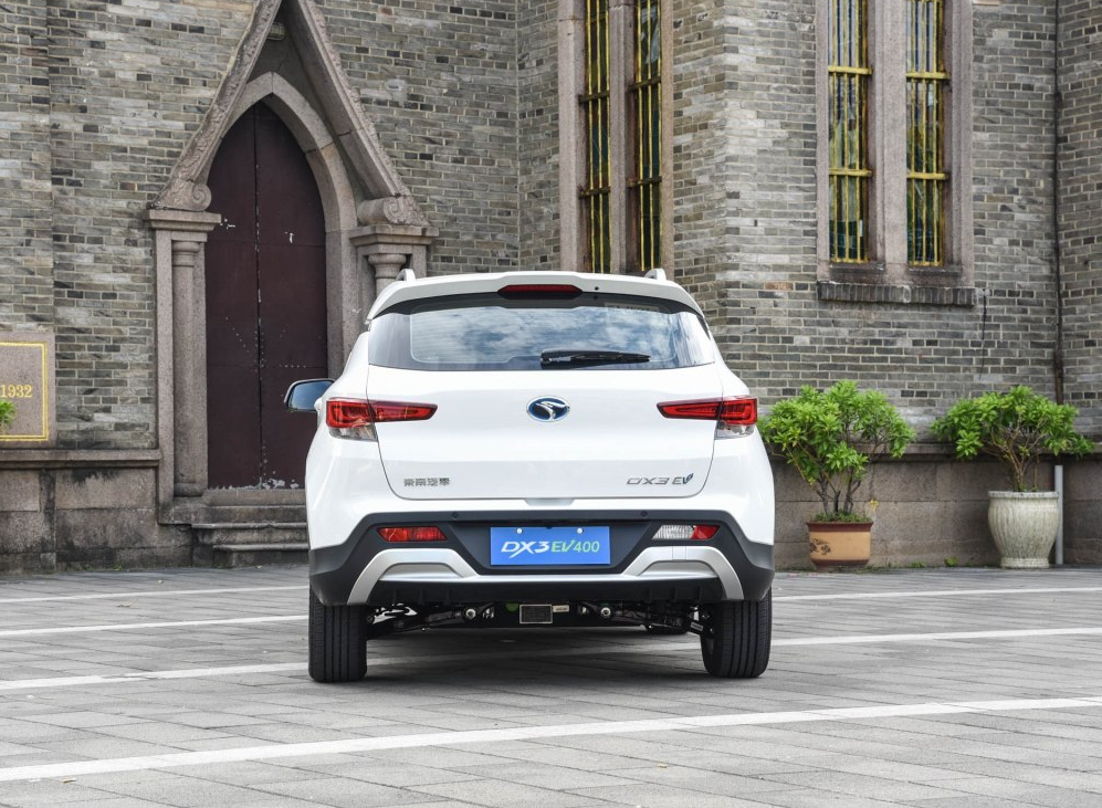 不只是增加续航里程——实拍东南dx3 ev400,指导价17.15-19.15万