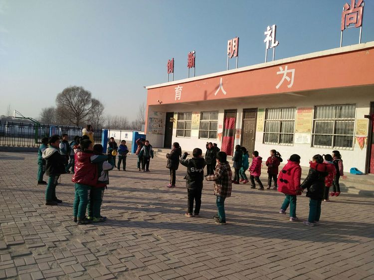 濮阳市范县辛庄镇韩庄小学举行欢庆2019年元旦文化活动