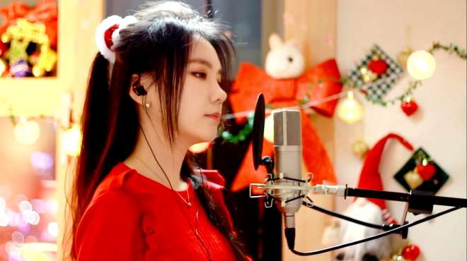 [图]韩国小姐姐惊艳翻唱《Santa Tell Me》我单曲循环了！