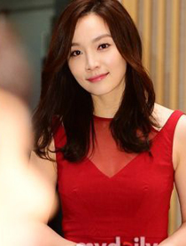 曾是公认郎才女貌,闪婚13天闪离,家暴妻子致其流产还砍其手指