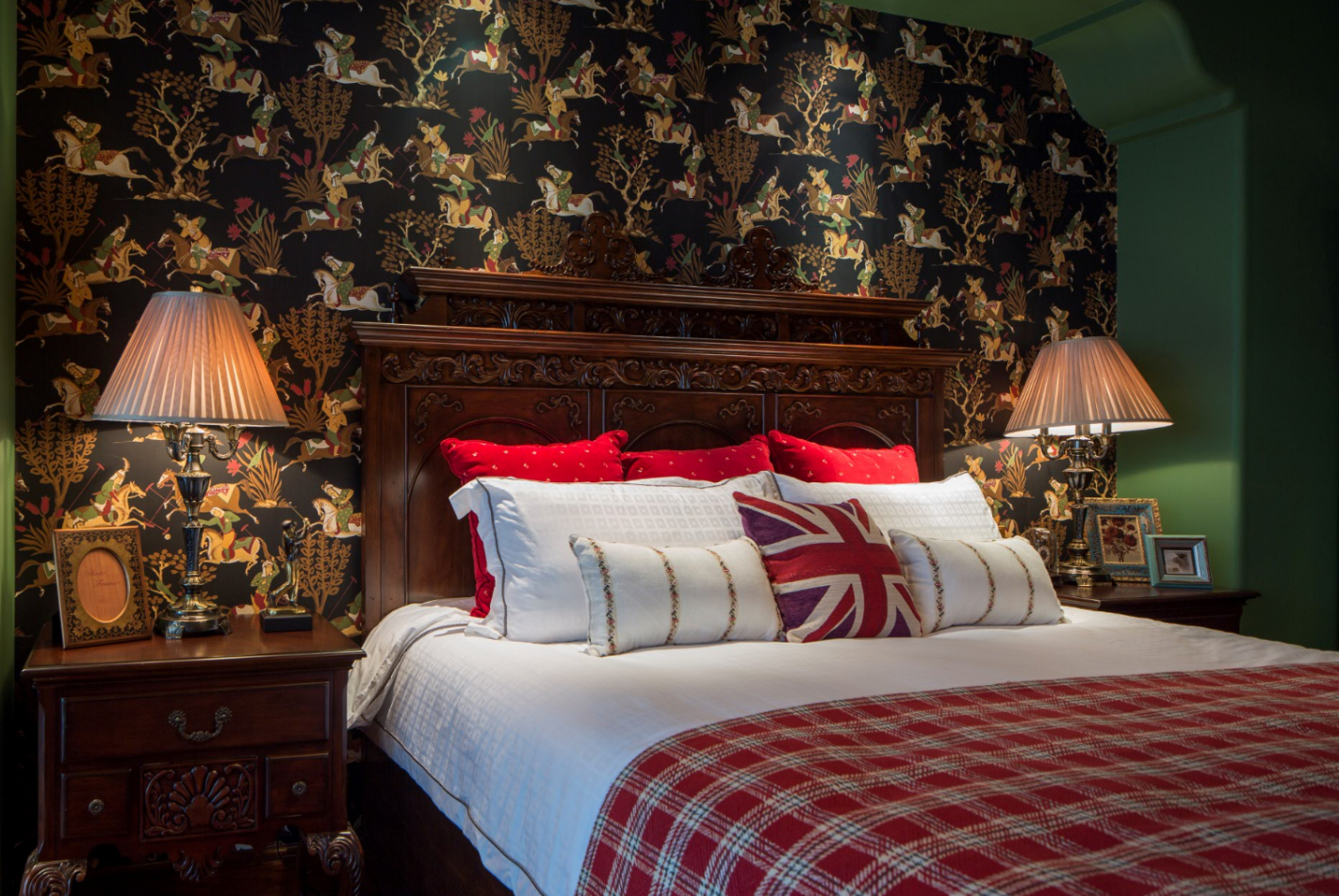 邂逅古堡奇缘,尽情做回傲娇"小公举"