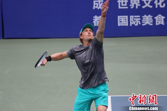 2018成都国际网球挑战赛正赛开拍 阵雨搅局多场比赛延期