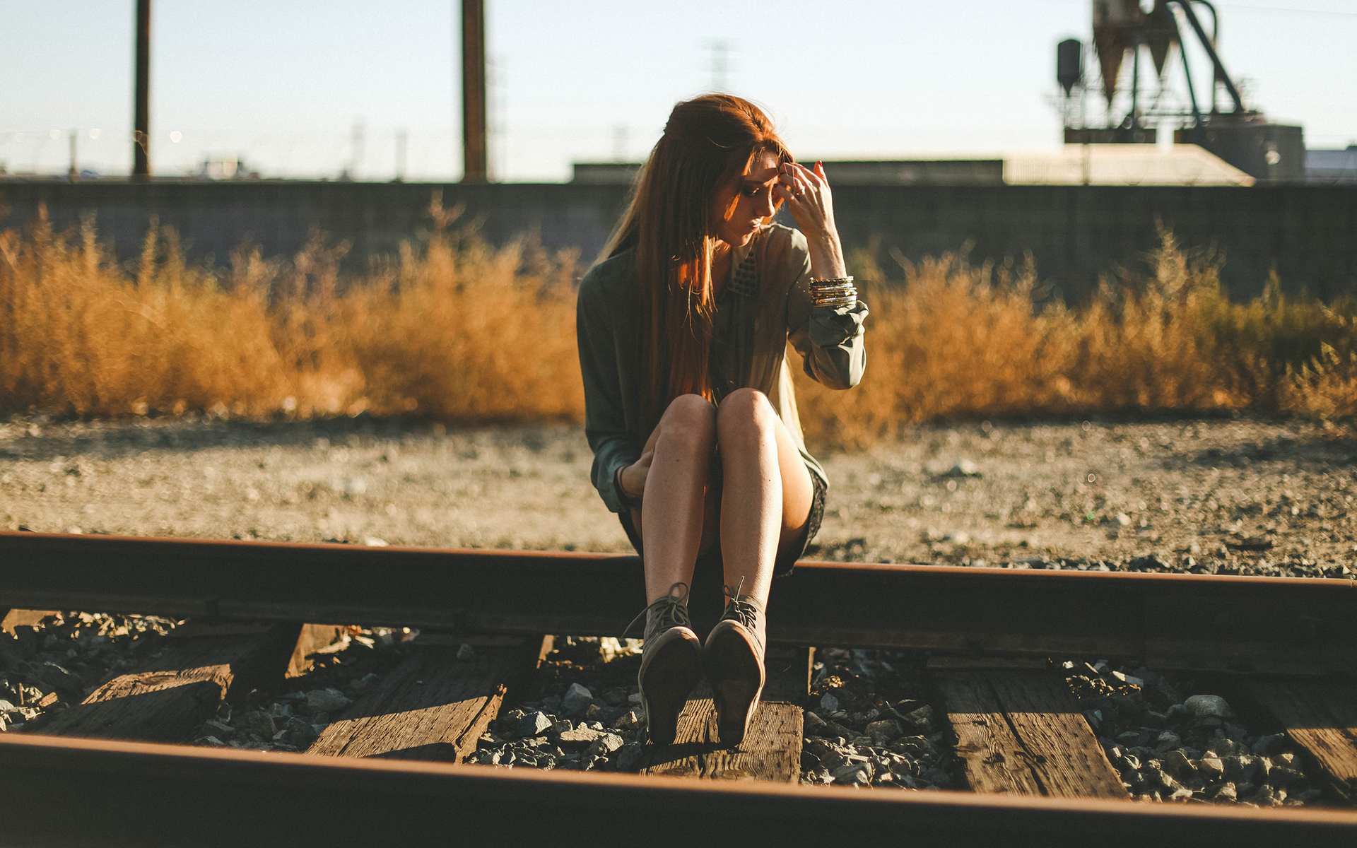 有些小伤感的情感文案:无你空欢喜,余生不提及