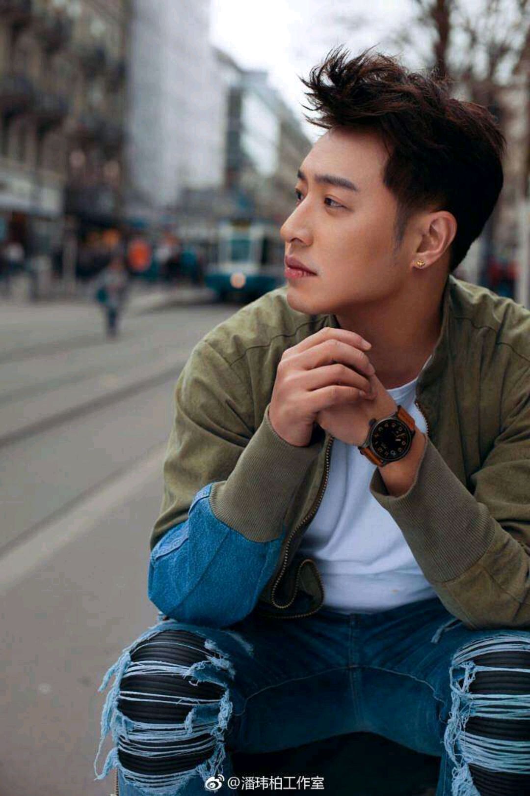 男人四十一朵花:2020年,你们的男神四十了,最后一个想不到