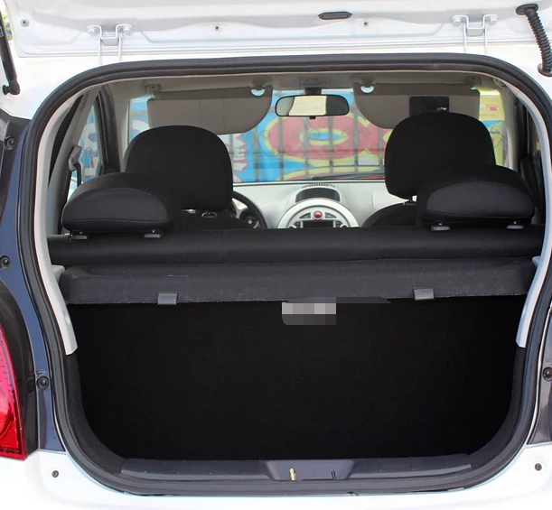 江淮汽车-悦悦这款车的不管是乘坐空间,还是储物空间,都能够满足我们