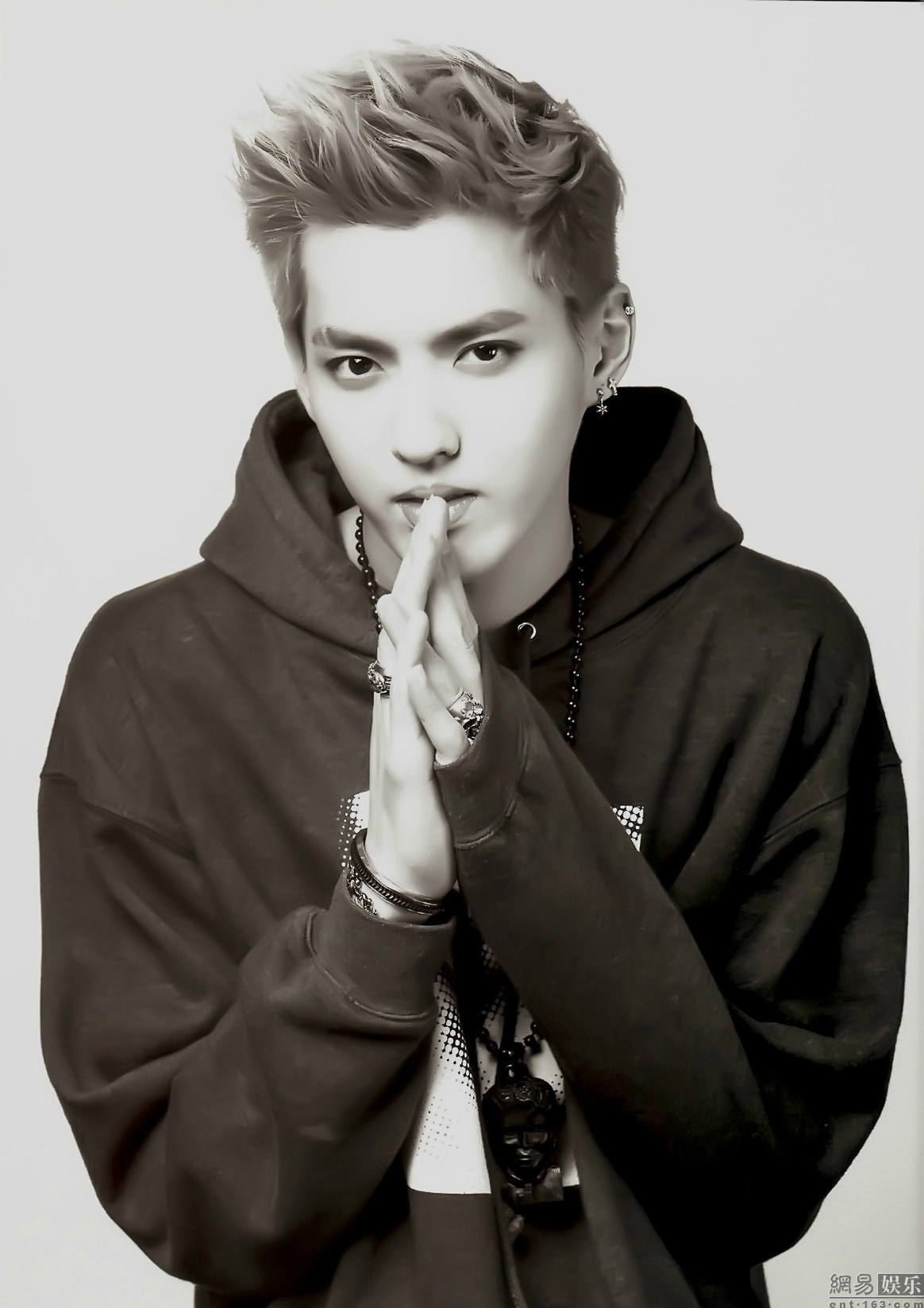 吴磊《阿修罗》扑街,吴亦凡新作投资也超7亿?网友:有他不看