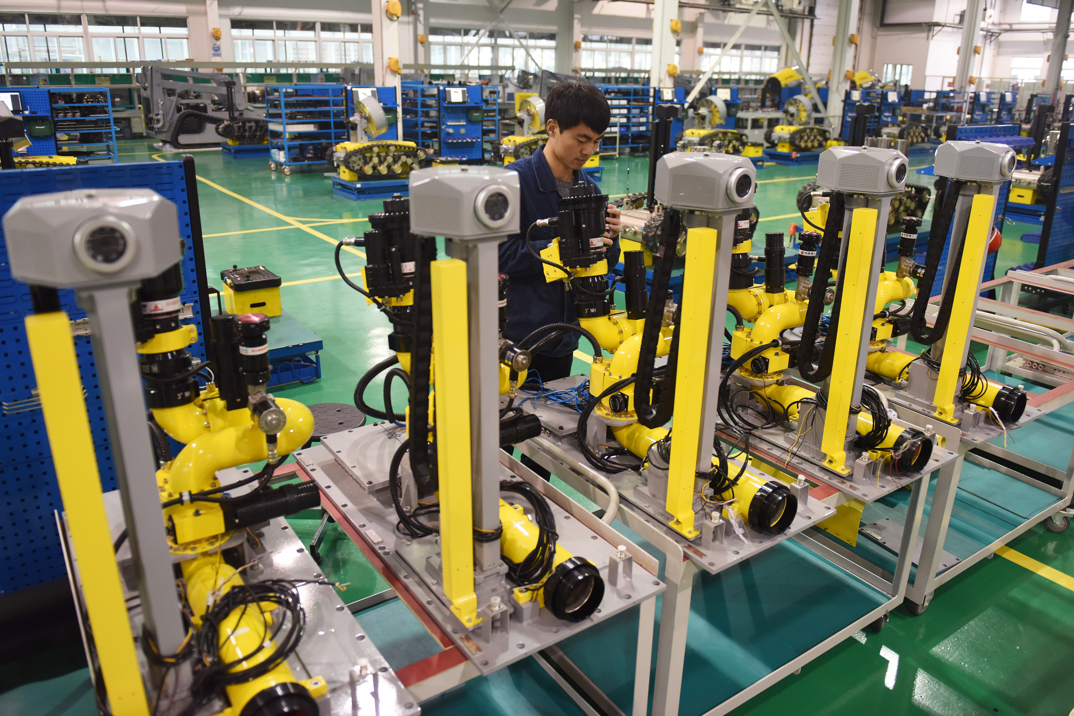 特种机器人助力智能安全作业(6)