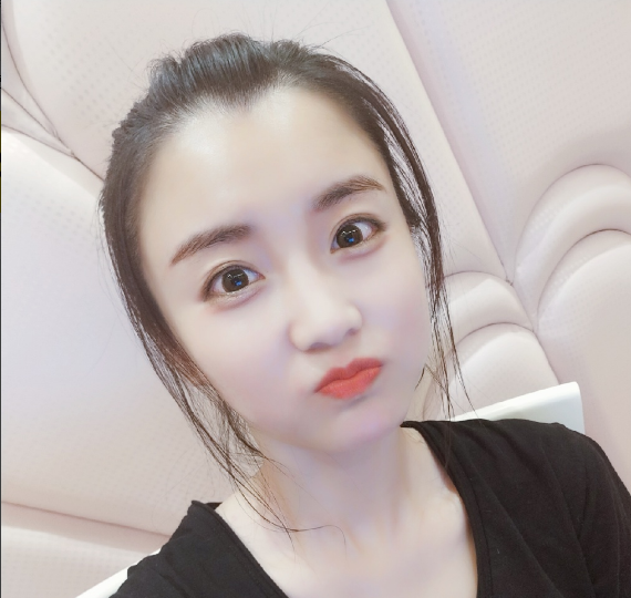 ir三大主播同时转签,前哲徒沈佳玉新东家首选中国蓝!