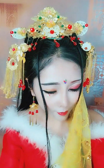 "面纱女神"走红网络,当她摘下面纱的一瞬间,摄影师快哭了!