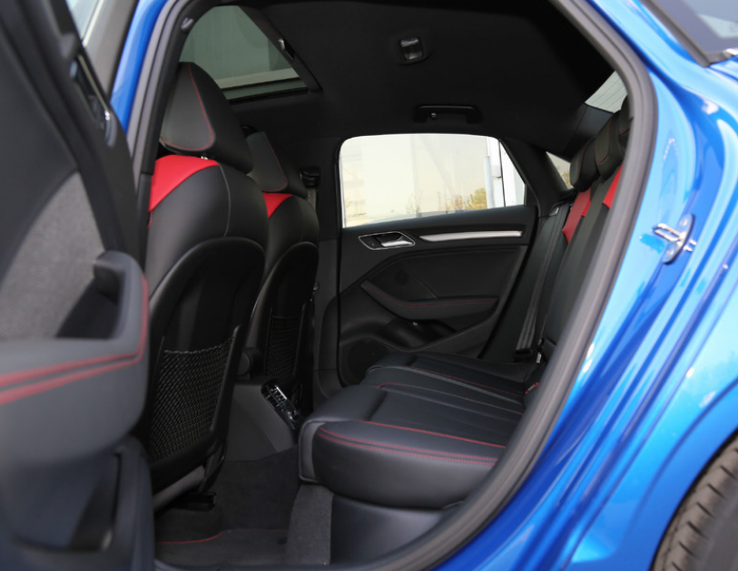 奥迪s3三厢的欣赏与解析