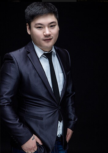 遵守诺言,yy主播李先生现场直播送粉丝汽车全过程